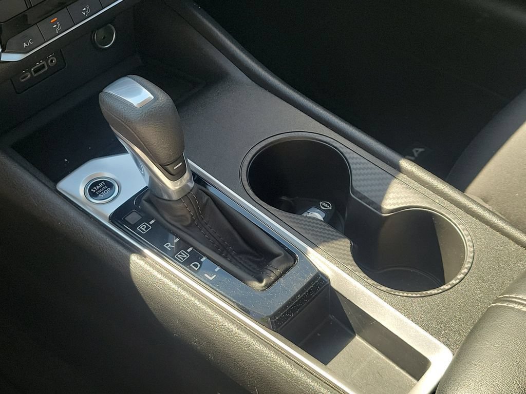 Used 2025 Nissan Altima 2.5 SV FWD image 32