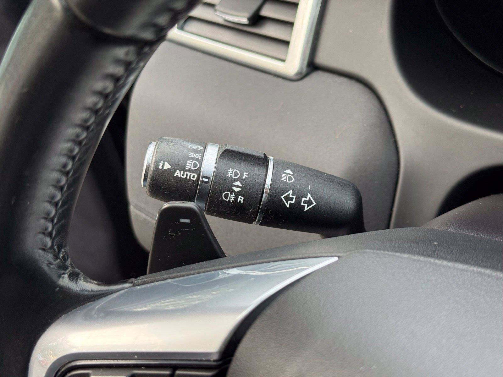 Used 2017 Land Rover Discovery Sport HSE AWD/4WD image 43