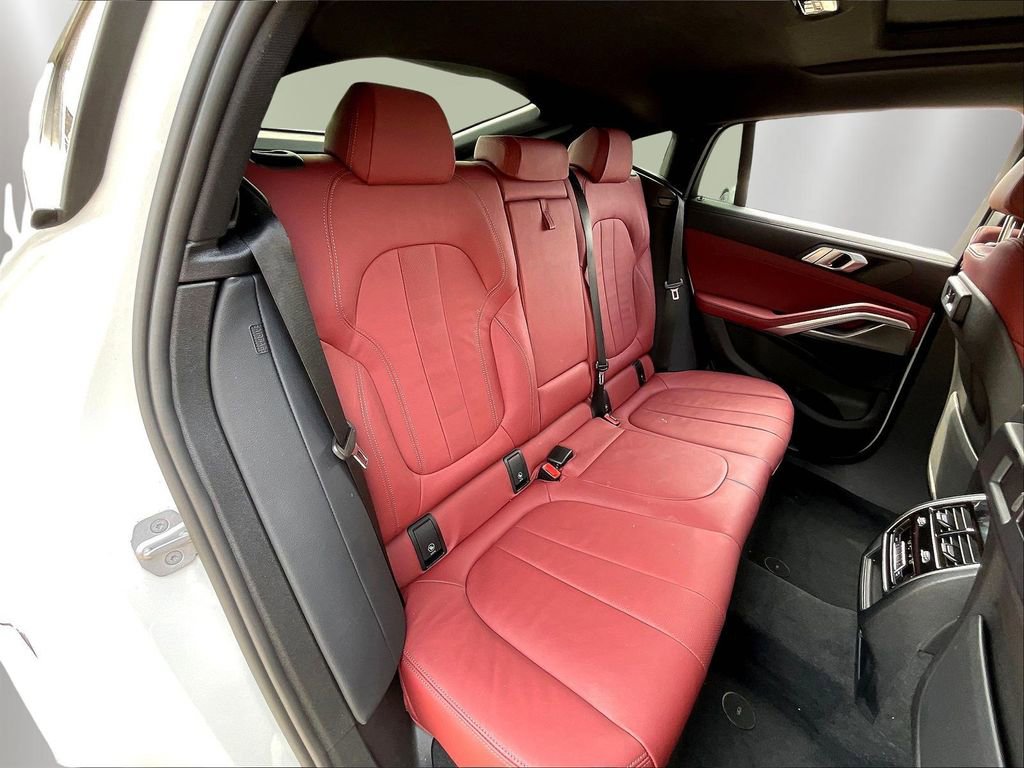 Used 2022 BMW X6 xDrive40i w/ M Sport Package AWD/4WD image 25