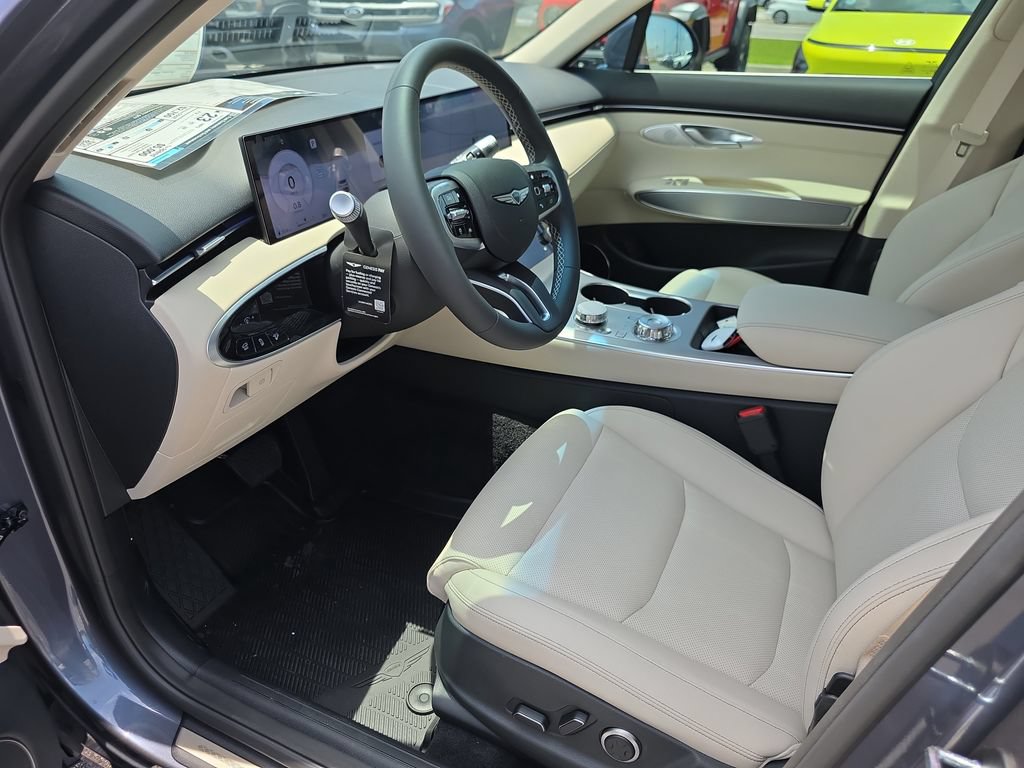 New 2026 Genesis GV70 2.5T Select AWD/4WD image 10