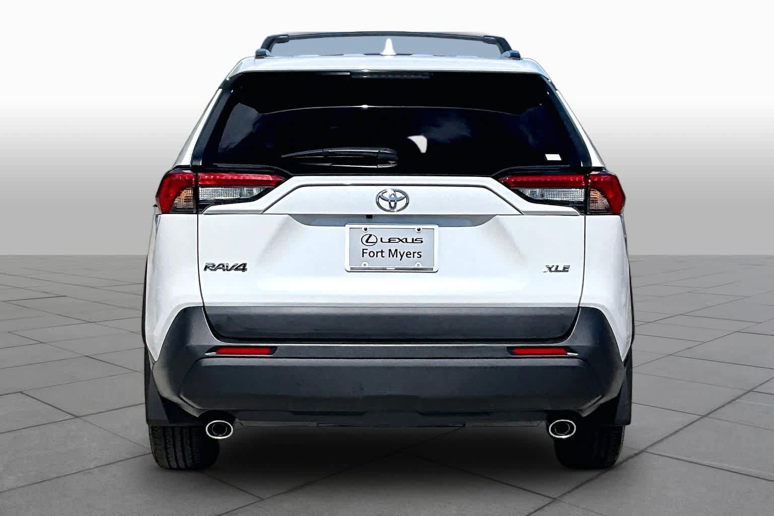 Used 2025 Toyota RAV4 XLE Premium w/ Weather Package FWD image 5