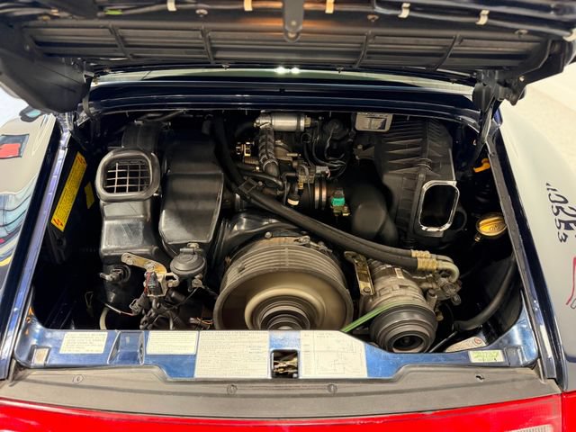 Used 1995 Porsche 911 Carrera RWD image 47