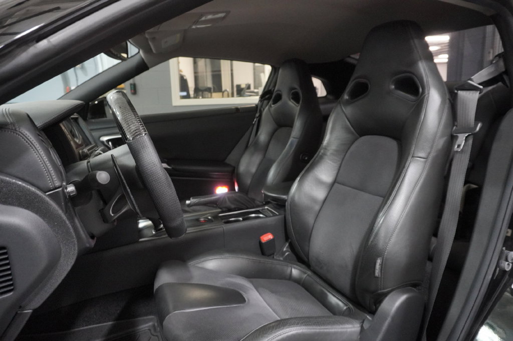 Used 2009 Nissan GT-R Premium AWD/4WD image 22