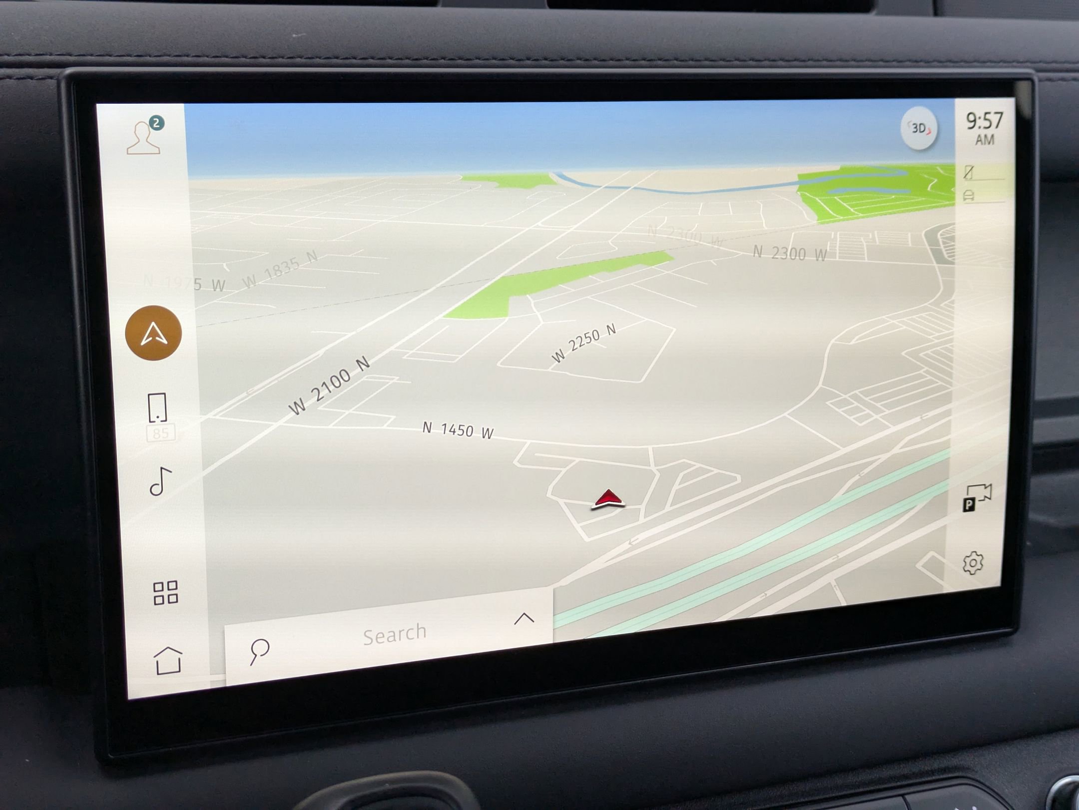 Used 2024 Land Rover Defender 130 X-Dynamic SE image 18