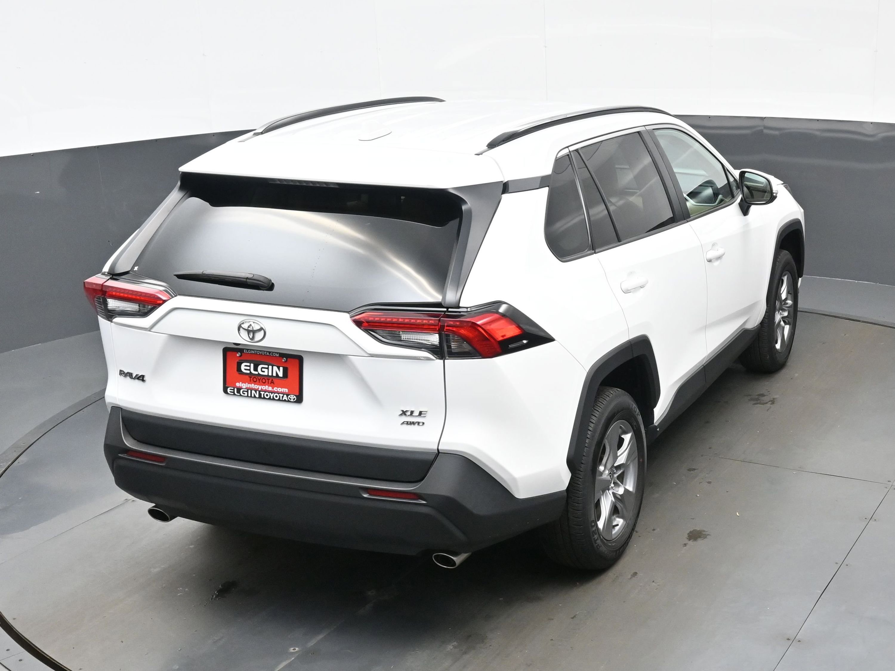Used 2022 Toyota RAV4 XLE w/ XLE Grade Weather Package AWD/4WD image 40