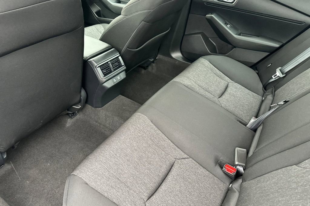 Certified 2025 Honda Accord SE image 11