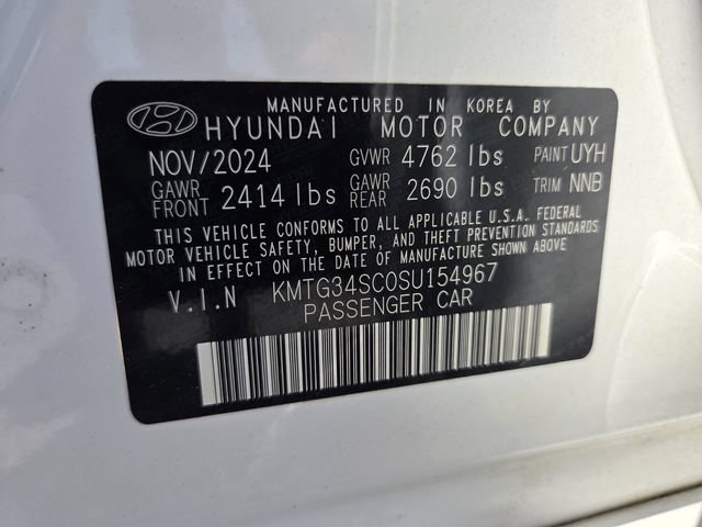 Used 2025 Genesis G70 2.5T RWD image 21