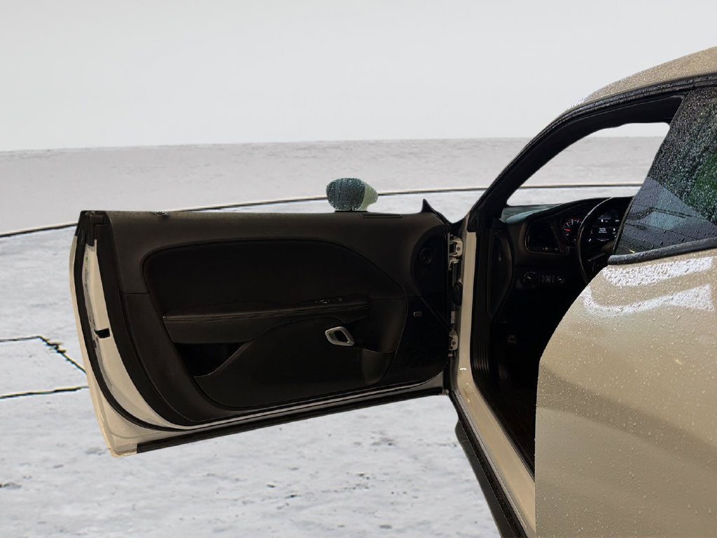 Used 2023 Dodge Challenger GT RWD image 7