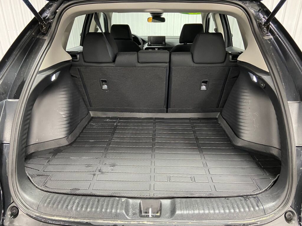 Used 2025 Honda HR-V LX image 11
