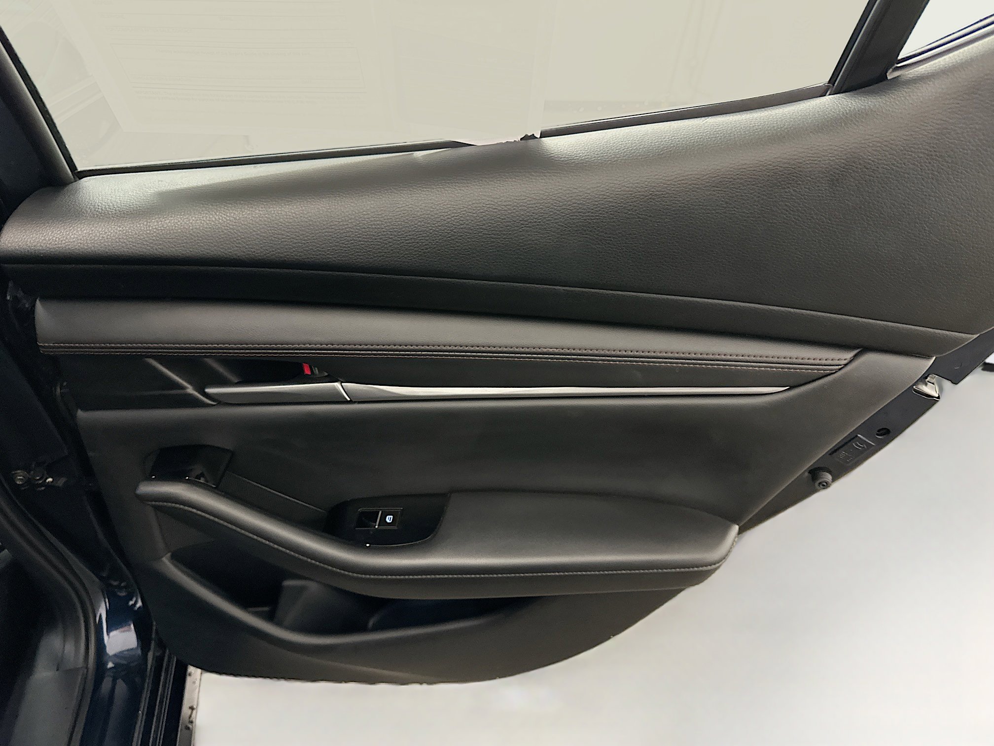 Used 2024 MAZDA MAZDA3 s image 31