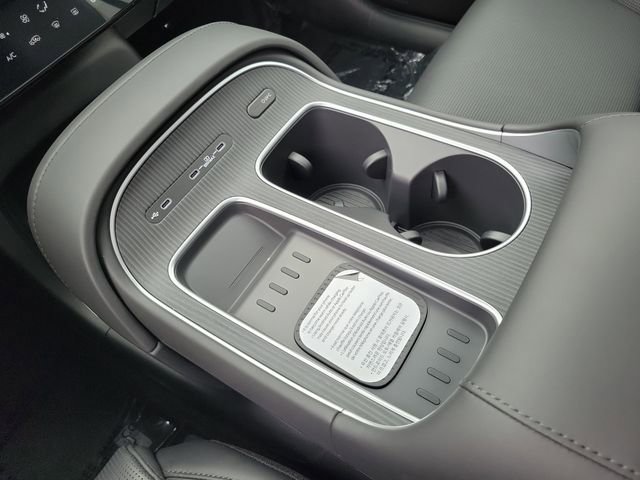New 2026 Hyundai Palisade Calligraphy AWD/4WD image 13