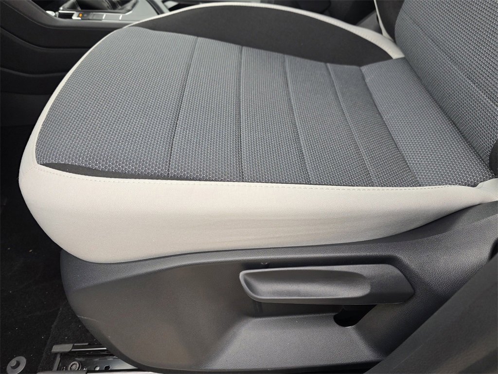 New 2026 Volkswagen Taos S image 17