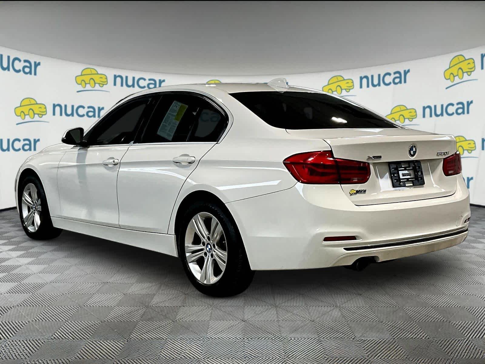 Used 2018 BMW 330i xDrive Sedan w/ Convenience Package AWD/4WD image 4