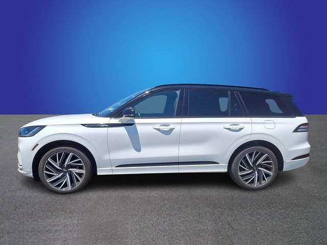 Used 2025 Lincoln Aviator Black Label w/ Black Label Special Edition AWD/4WD image 7