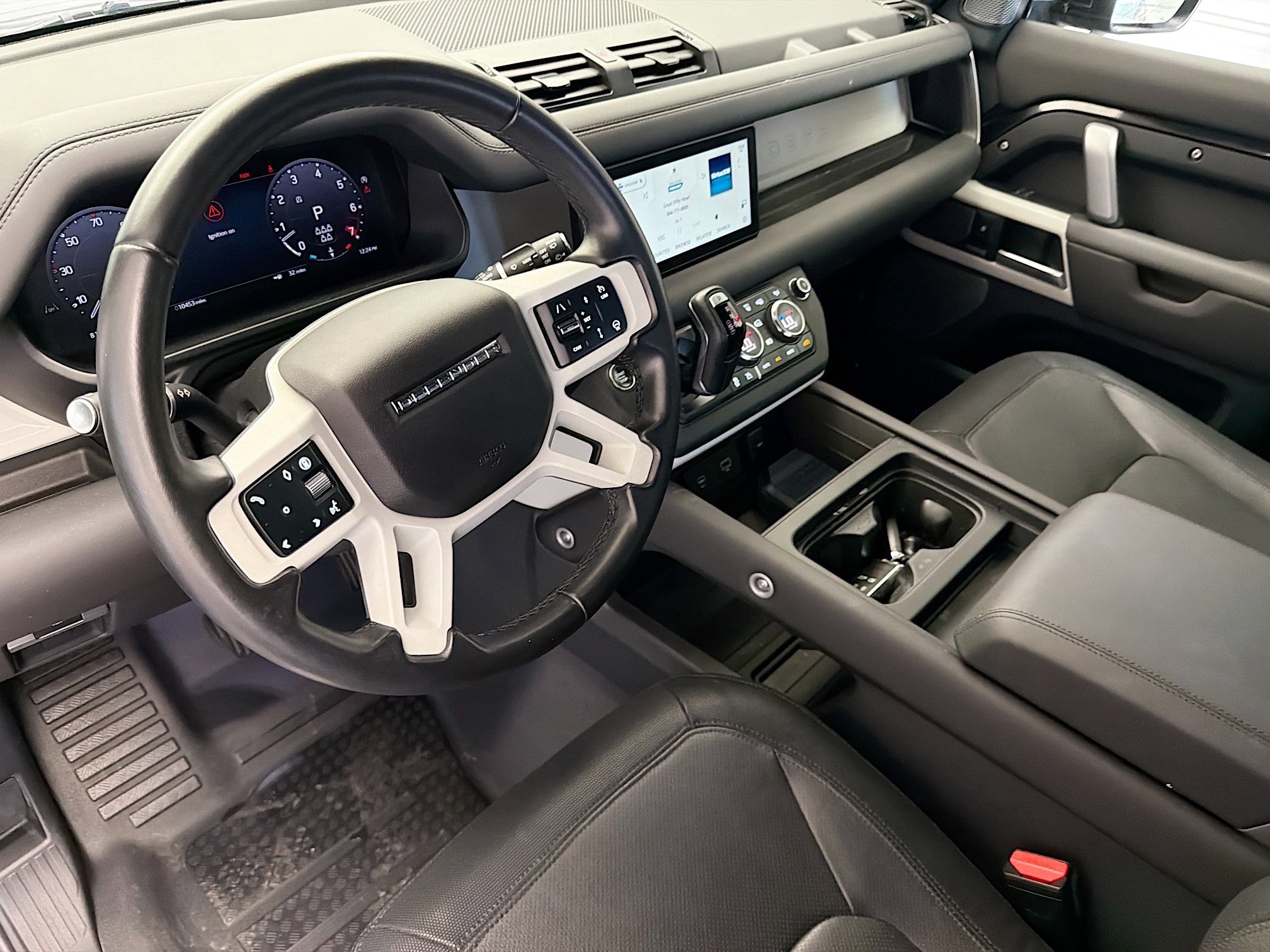 Used 2024 Land Rover Defender 110 X-Dynamic SE image 7