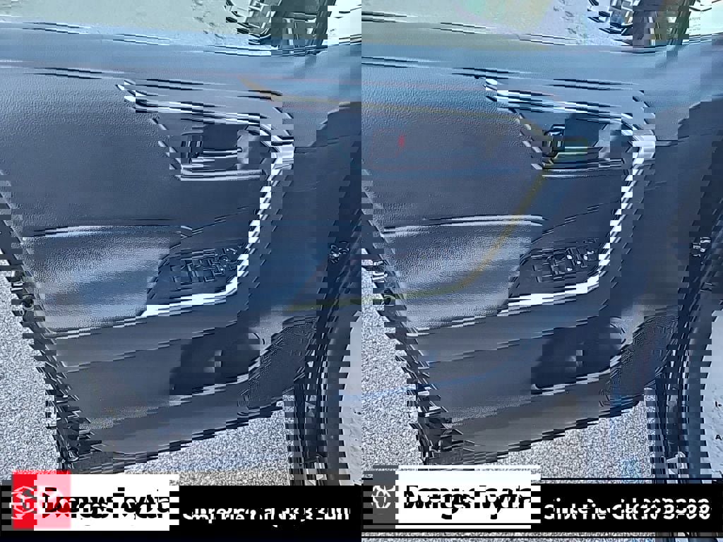 Used 2025 Toyota RAV4 LE image 12