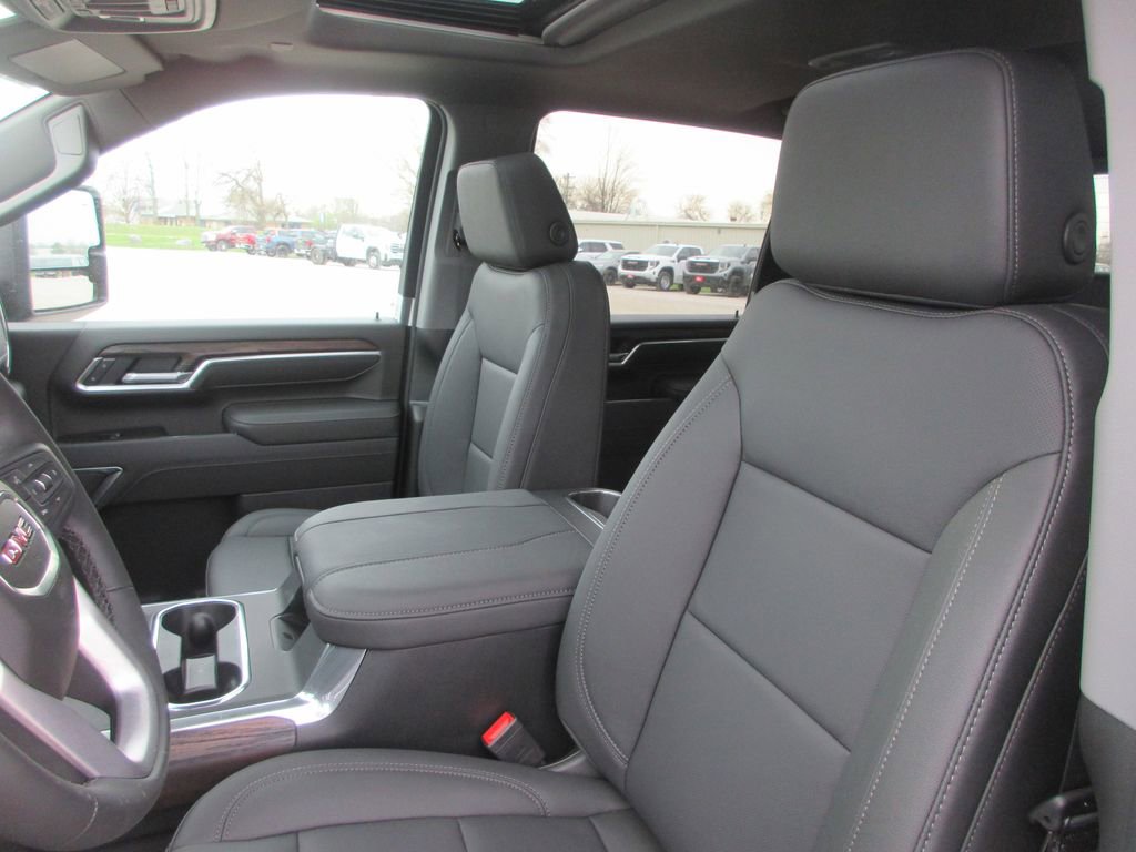 New 2026 GMC Sierra 2500 SLT image 13