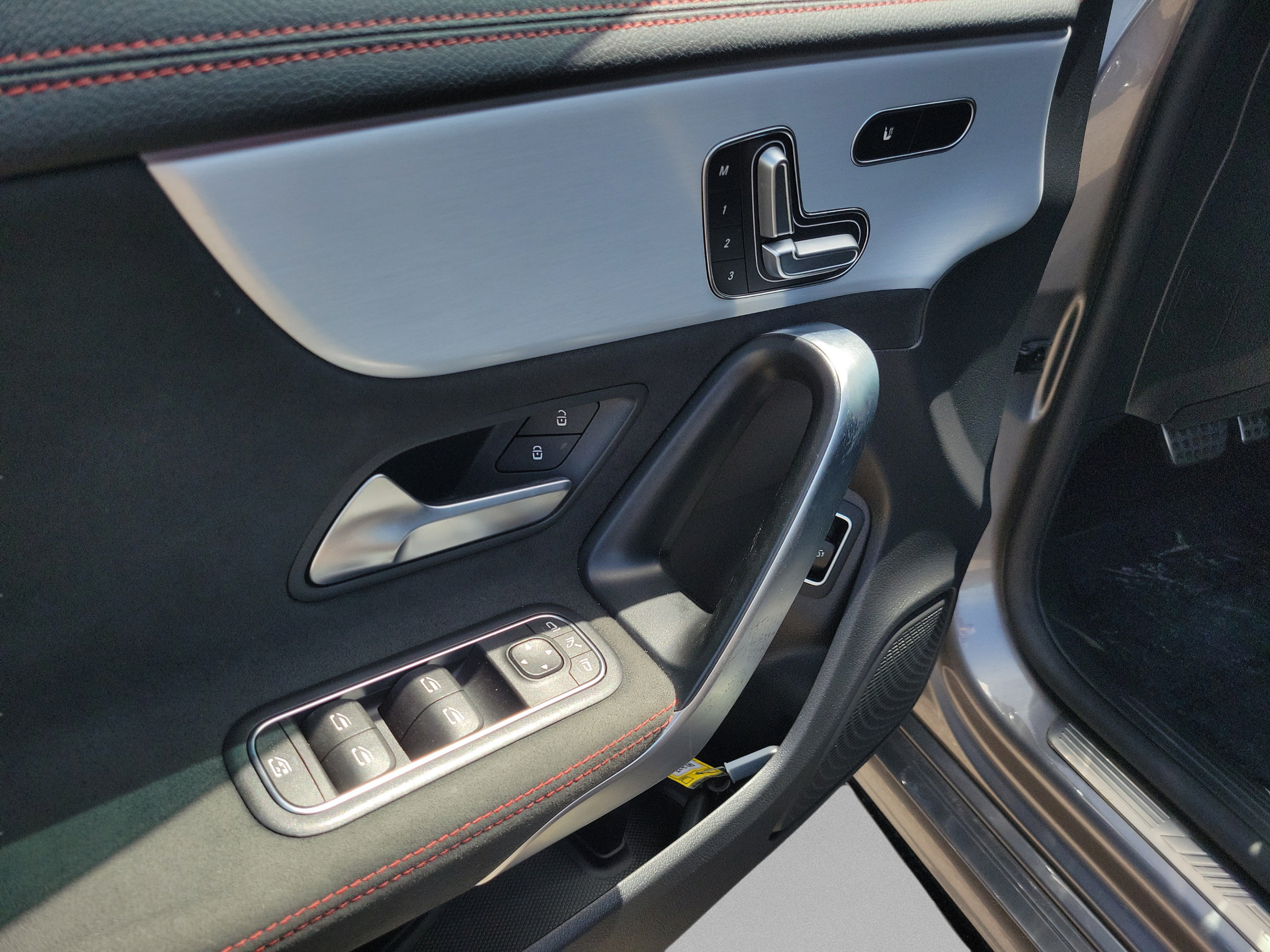 Certified 2023 Mercedes-Benz CLA 35 AMG 4MATIC image 16