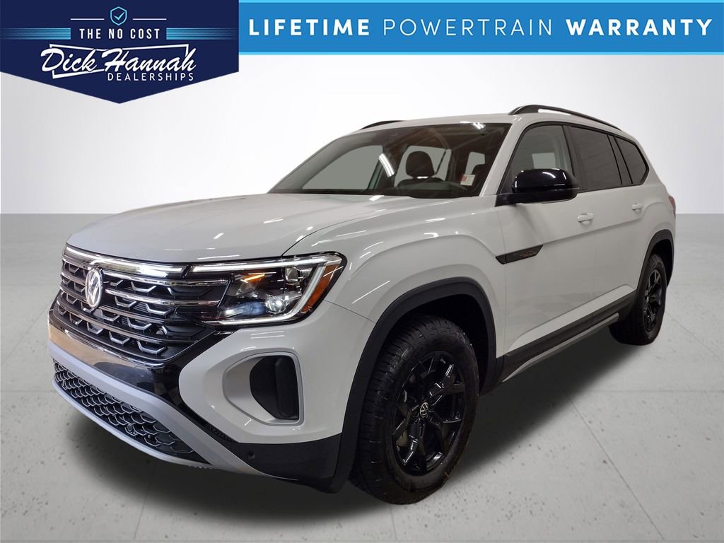 New 2025 Volkswagen Atlas Peak Edition SE