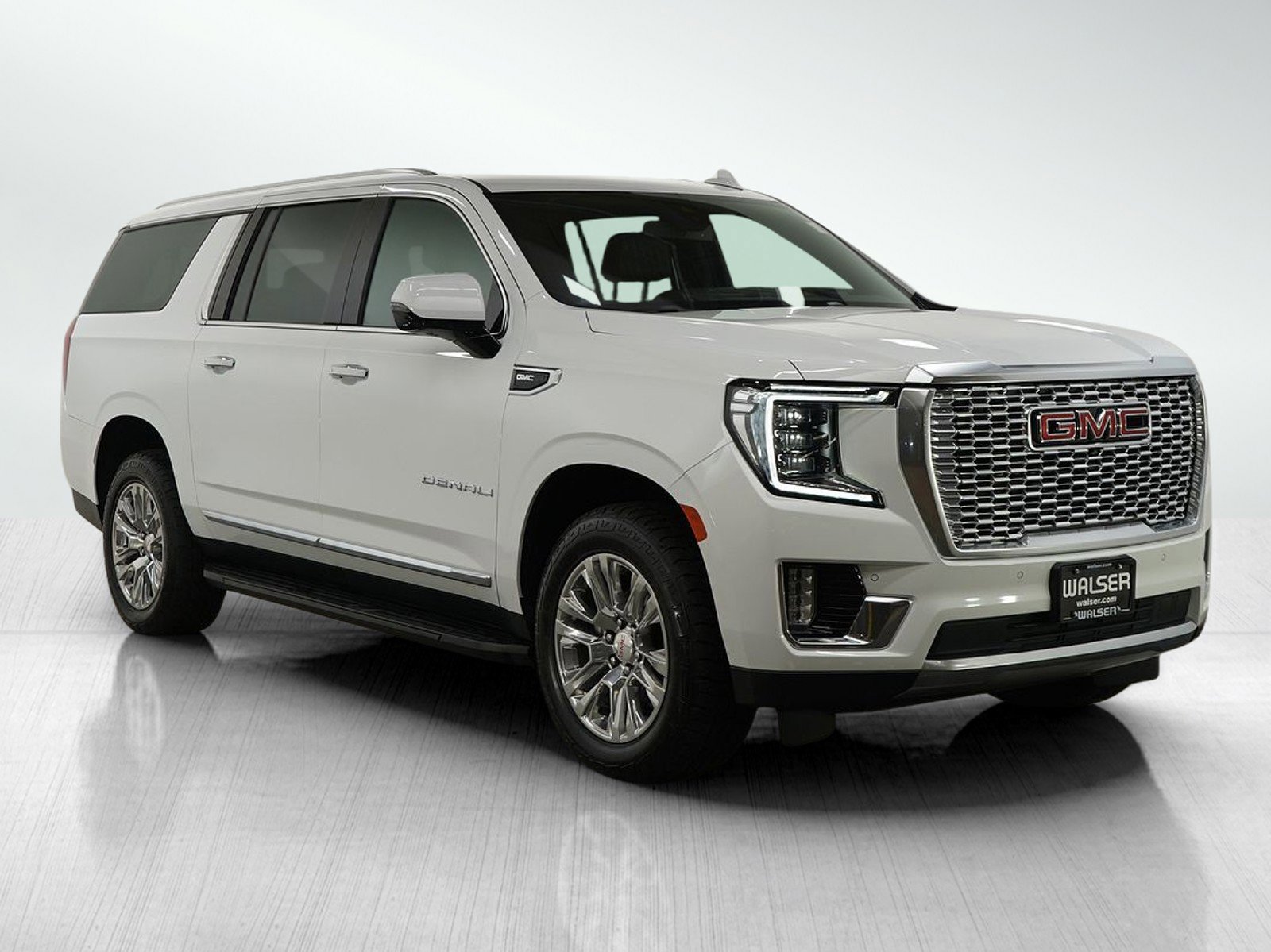 Used 2022 GMC Yukon XL Denali image 7