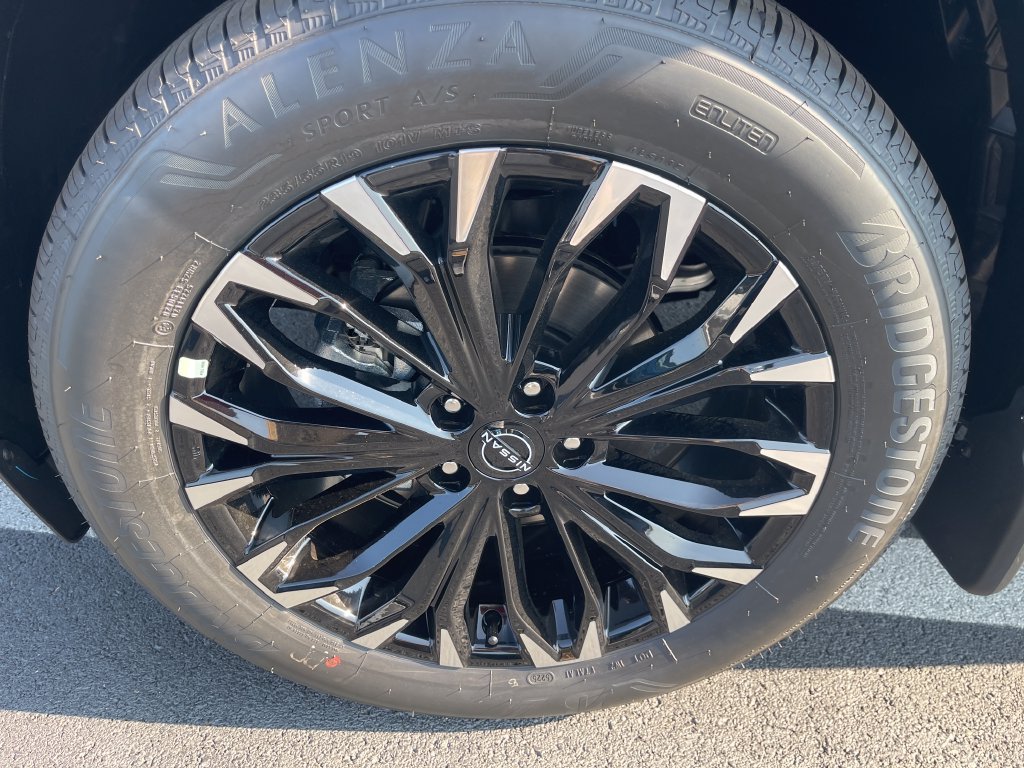 New 2026 Nissan Rogue Dark Armor AWD/4WD image 10