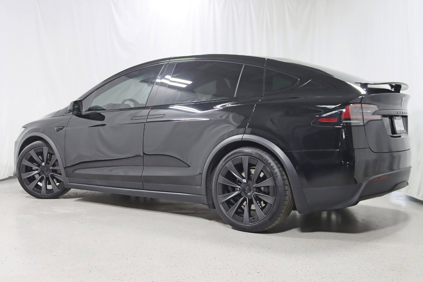 Used 2022 Tesla Model X Plaid image 10
