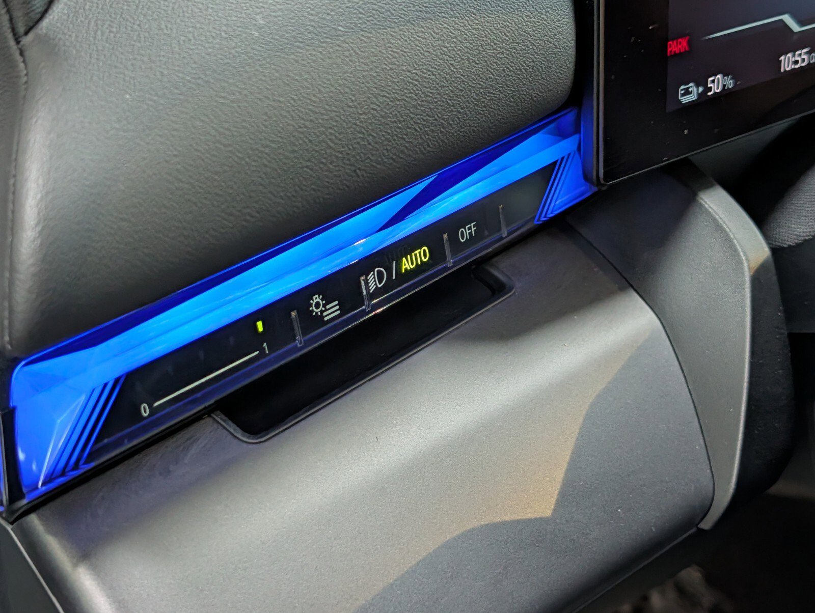 Used 2024 BMW i5 eDrive40i w/ M Sport Package image 17