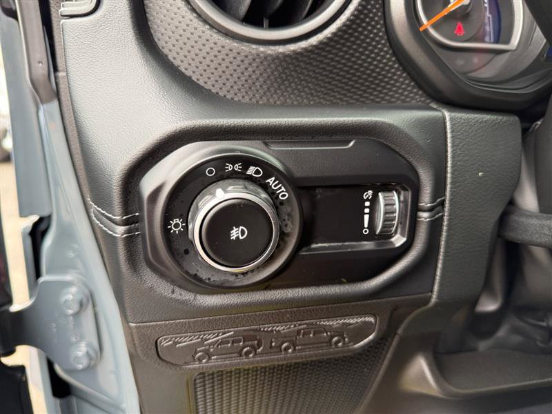 Used 2024 Jeep Wrangler Unlimited Rubicon 392 w/ Dual Top Group image 33