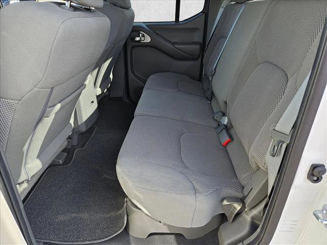 Used 2021 Nissan Frontier SV RWD image 16