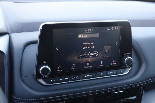 Used 2021 Nissan Rogue SV image 15