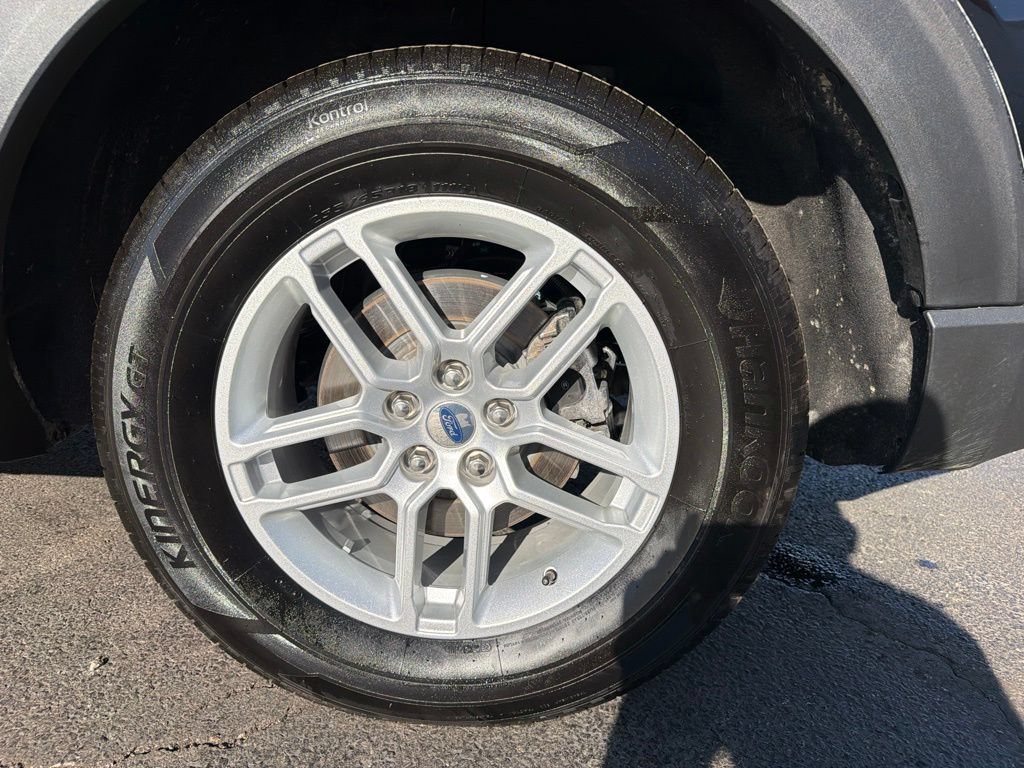Certified 2025 Ford Explorer Active AWD/4WD image 54