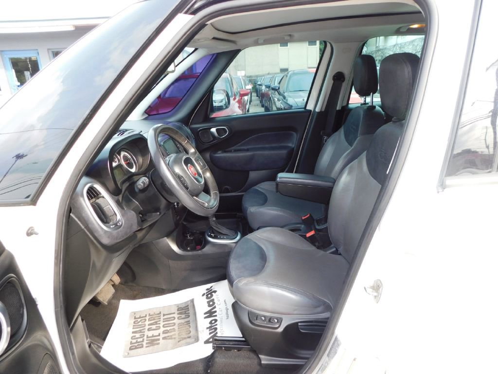 Used 2014 FIAT 500L Lounge FWD image 17