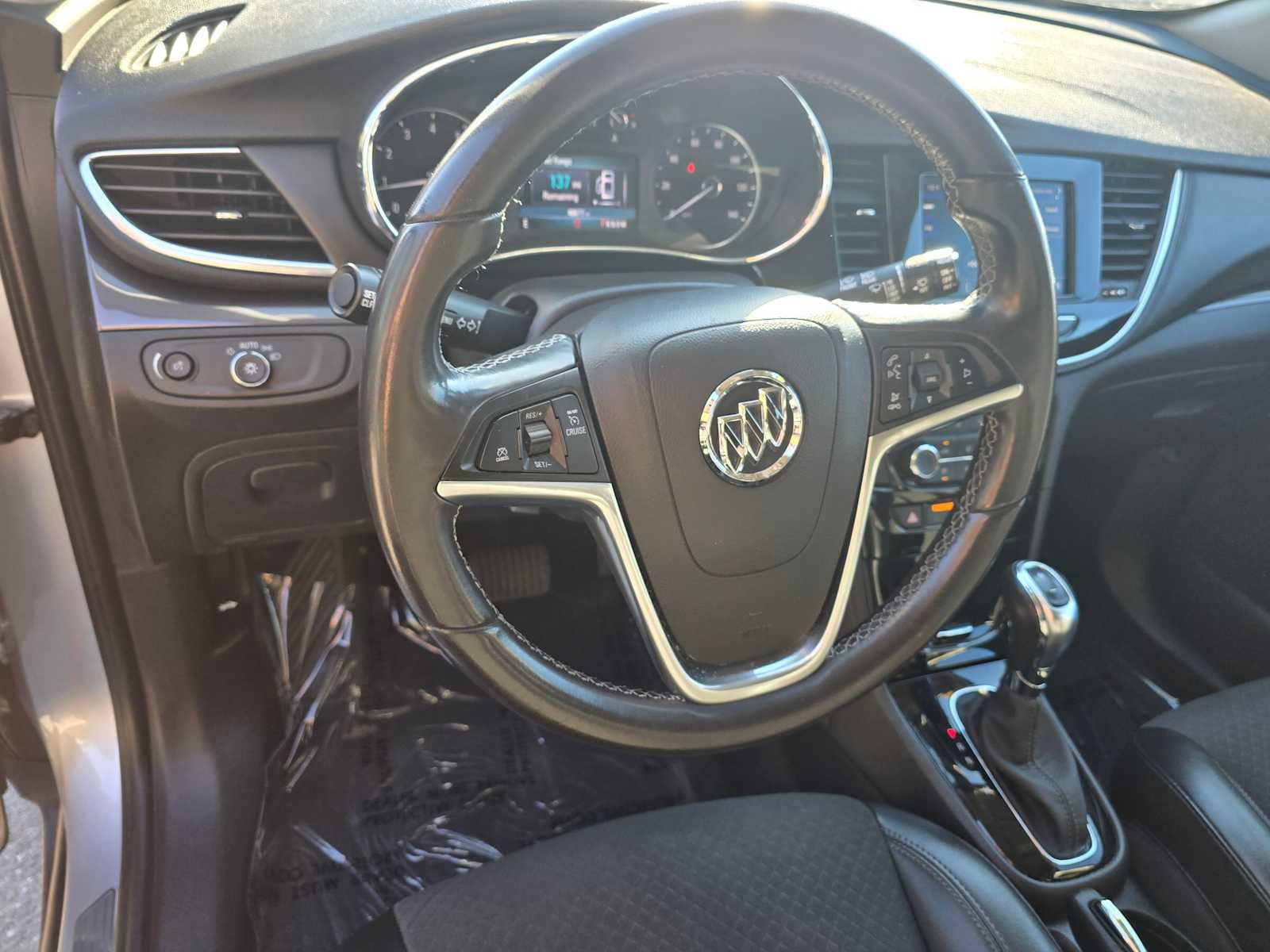 Used 2022 Buick Encore Preferred w/ Safety Package image 24