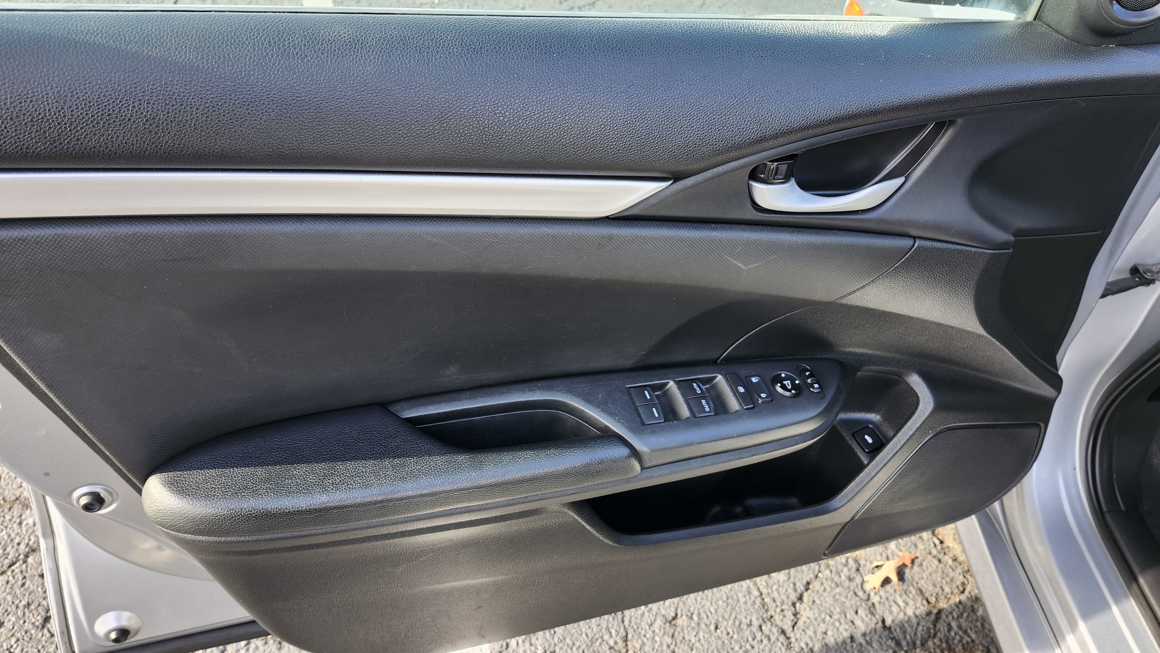 Used 2020 Honda Civic Sport image 22