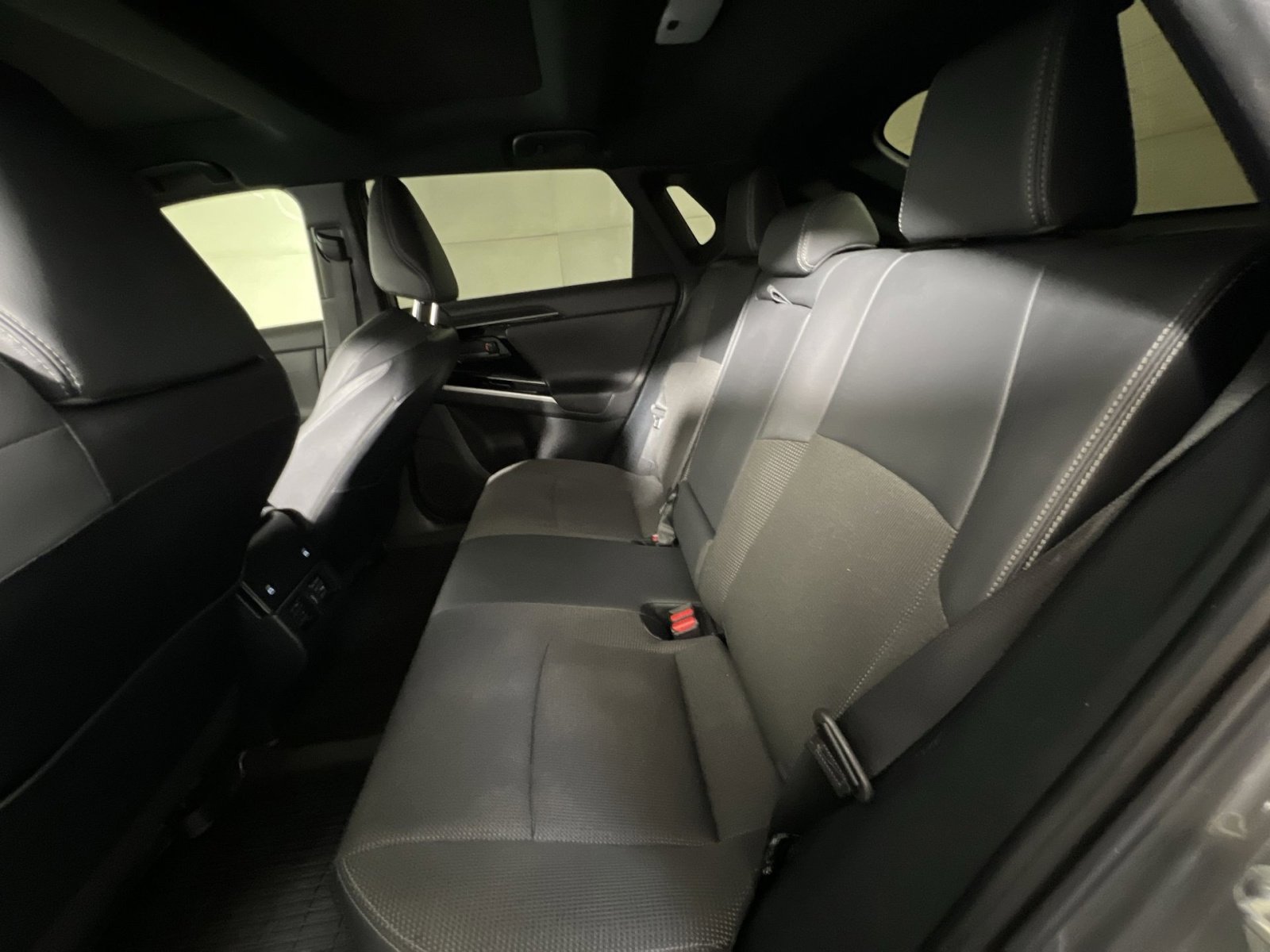 Used 2024 Toyota bZ4X XLE AWD/4WD image 25