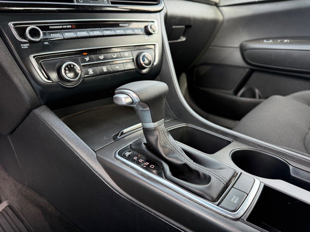 Used 2018 Kia Optima LX w/ 17" Alloy Wheels Package image 22