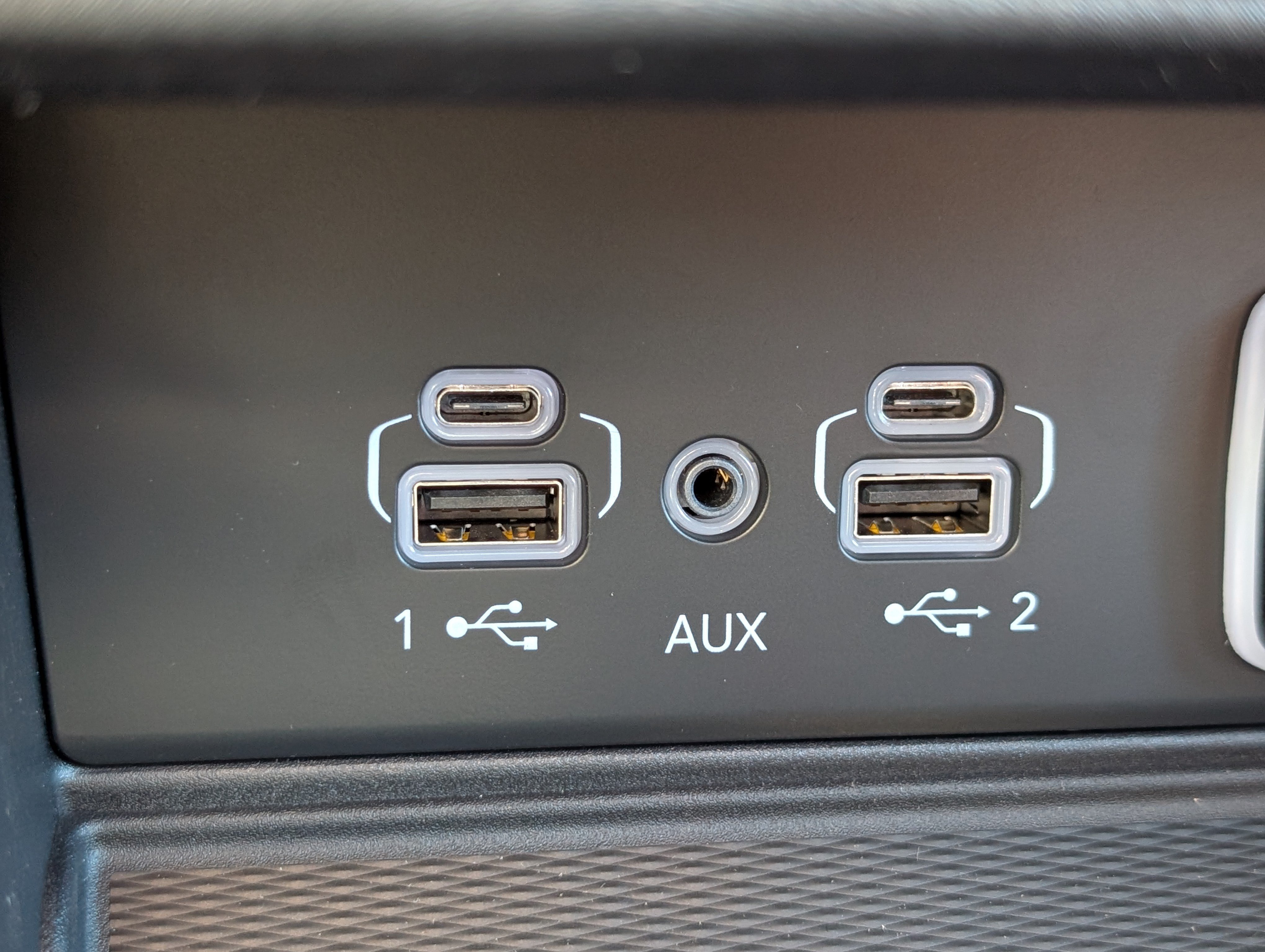 New 2025 Jeep Grand Cherokee Altitude AWD/4WD image 23