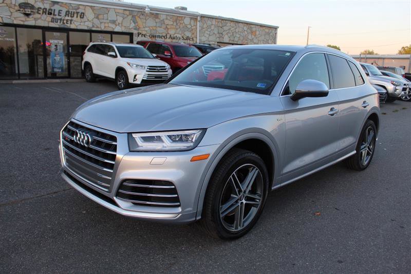 Used 2018 Audi SQ5 Premium Plus w/ Navigation Package image 3