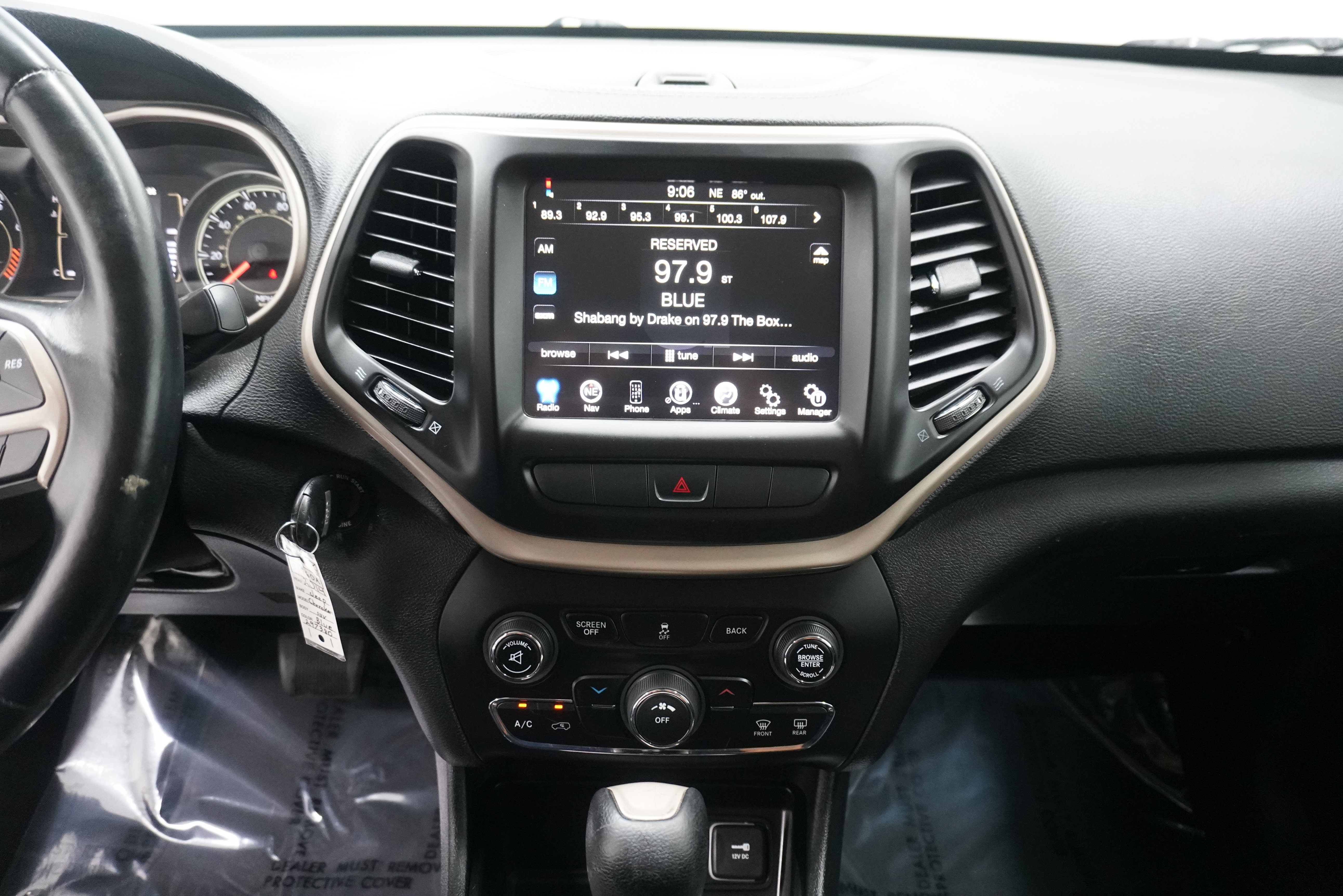Used 2014 Jeep Cherokee Latitude FWD image 17