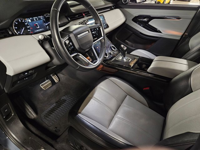 Used 2023 Land Rover Range Rover Evoque R-Dynamic SE image 10