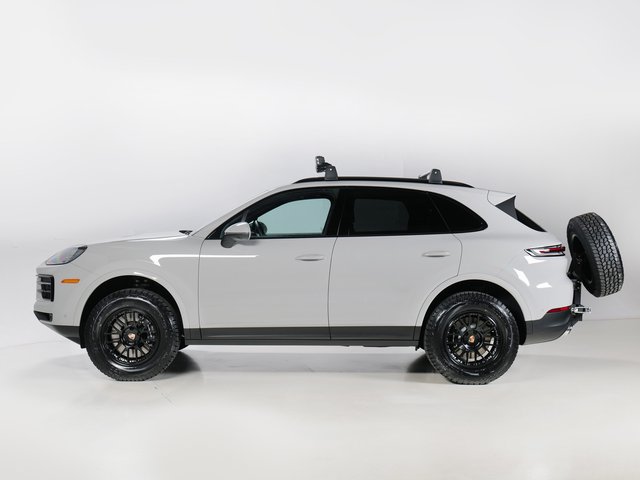 Used 2026 Porsche Cayenne AWD/4WD image 2