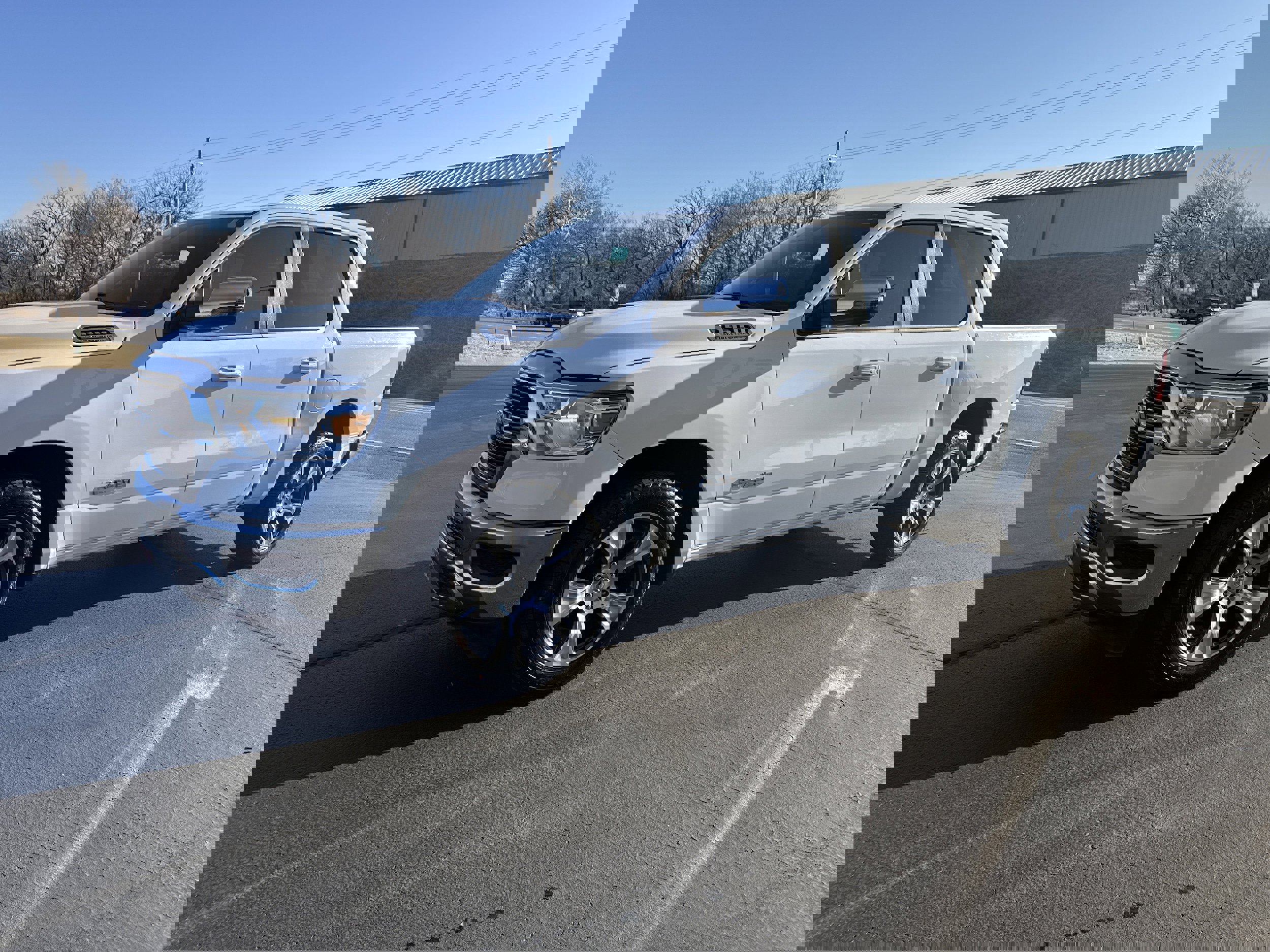 Used 2024 RAM 1500 Laramie RWD image 2