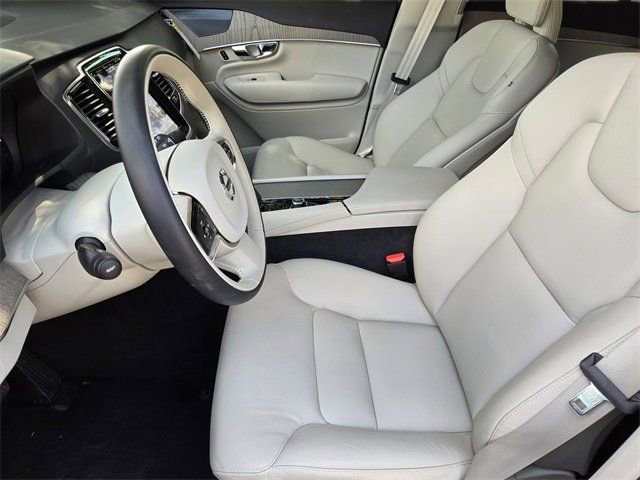 New 2025 Volvo XC90 T8 Plus w/ Protection Package Premier image 21