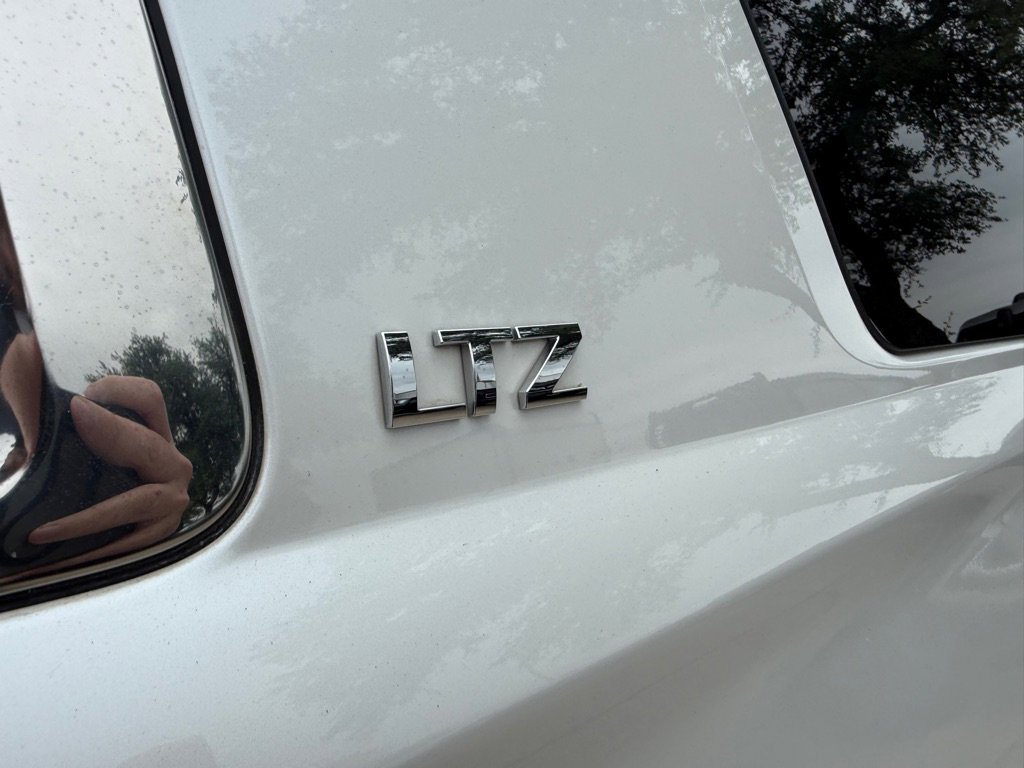 Used 2016 Chevrolet Suburban LTZ AWD/4WD image 11
