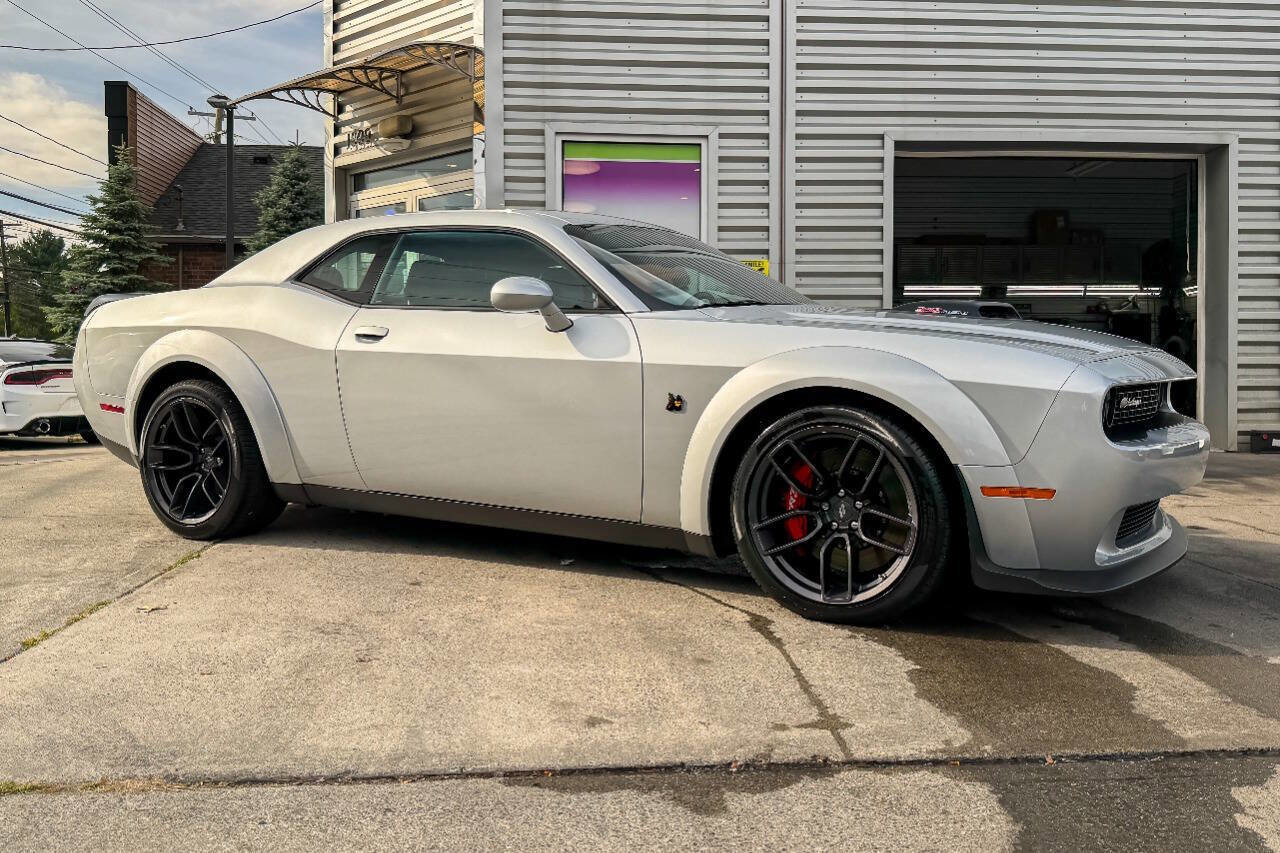 Used 2022 Dodge Challenger R/T Scat Pack image 9