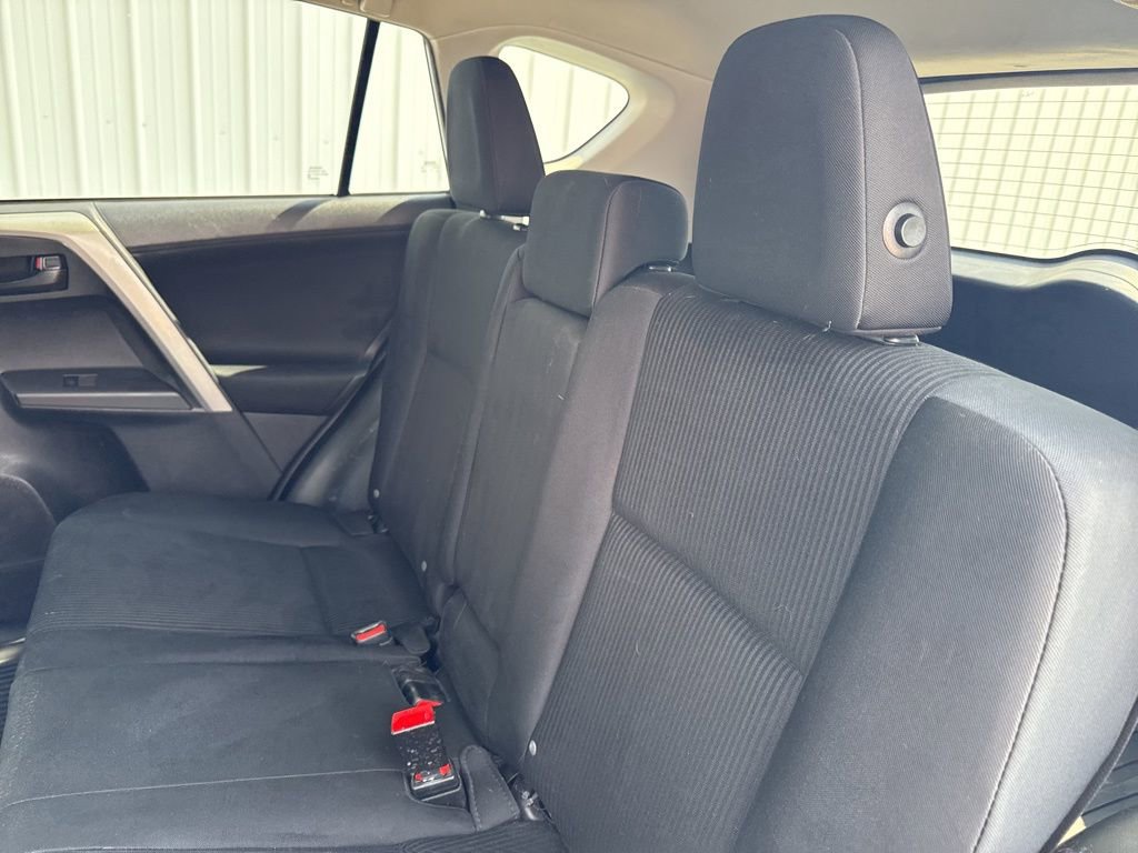Used 2018 Toyota RAV4 LE w/ All Weather Liner Package AWD/4WD image 10