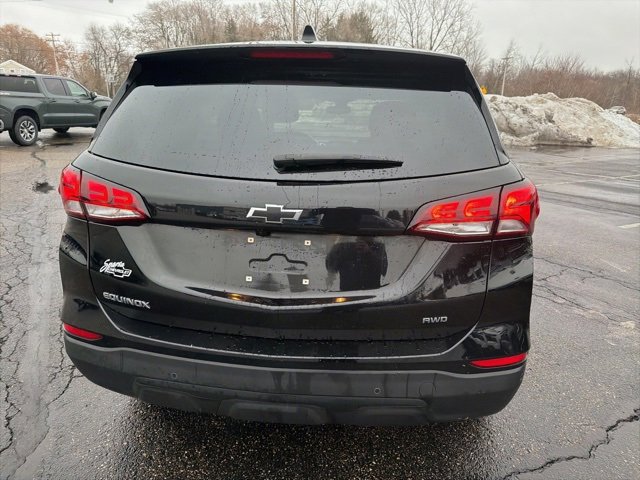 Used 2024 Chevrolet Equinox LS w/ LS Convenience Package image 4
