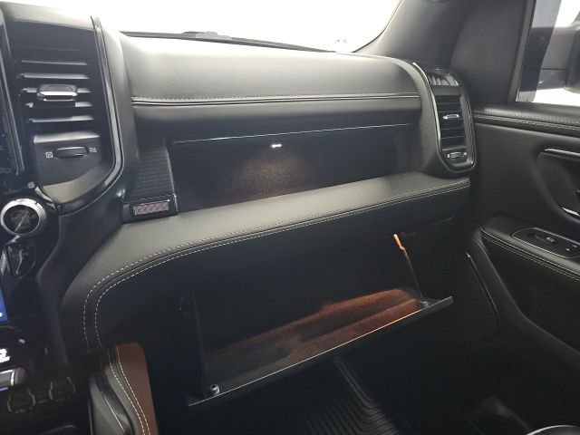 Used 2022 RAM 1500 Limited w/ Body Color Bumper Group image 31