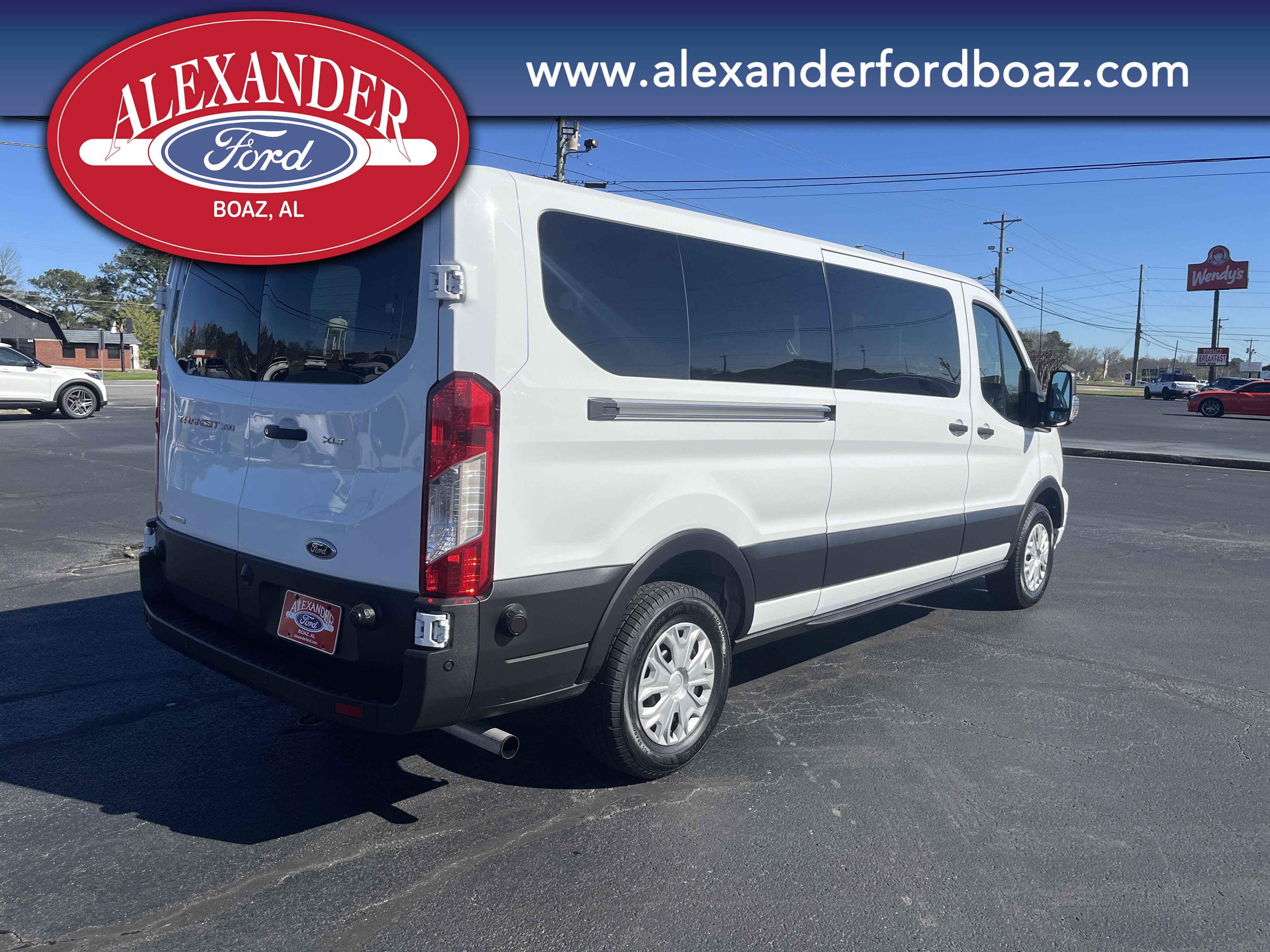 Used 2024 Ford Transit 350 XLT image 4