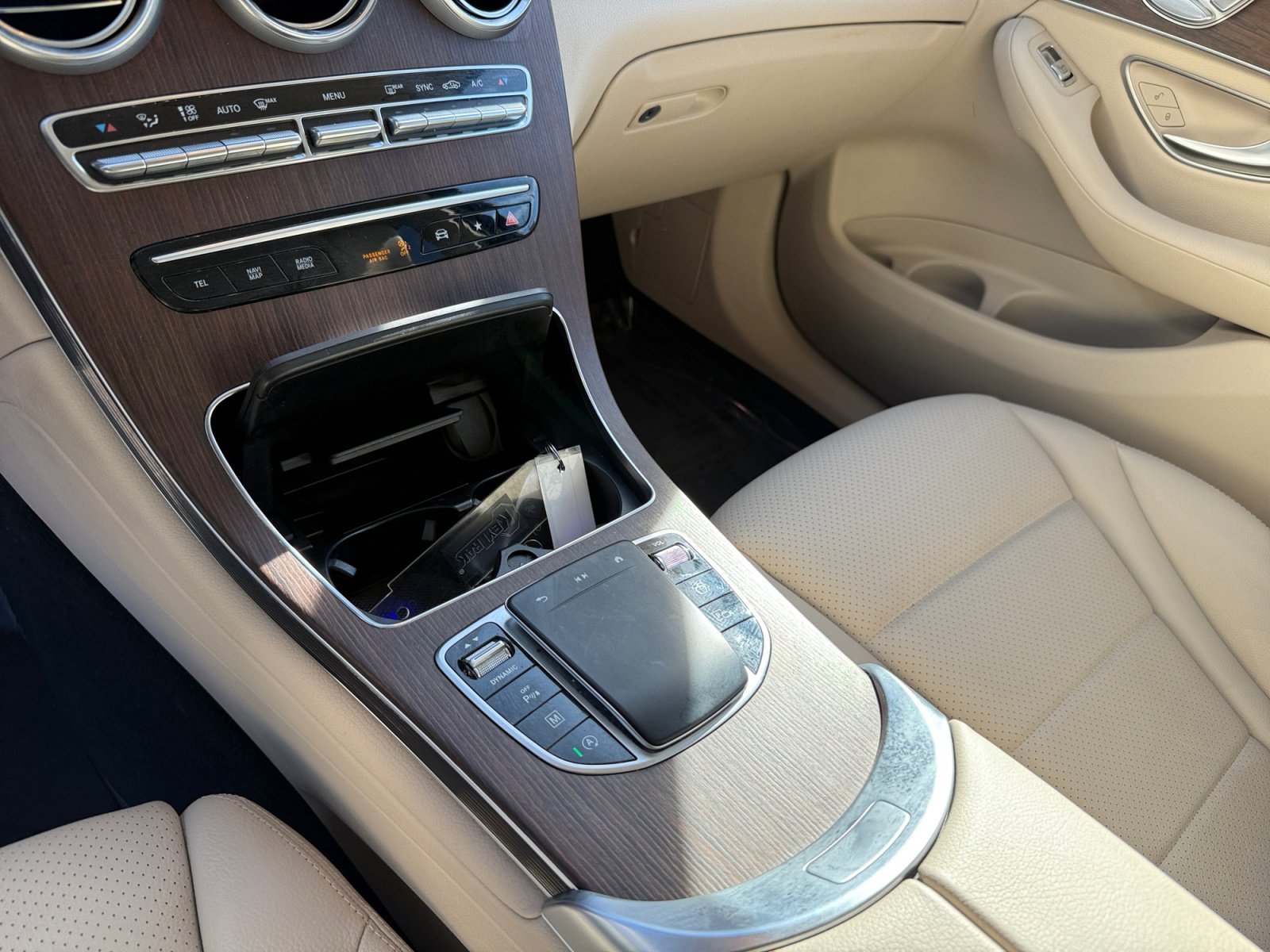 Used 2022 Mercedes-Benz GLC 300 4MATIC image 13